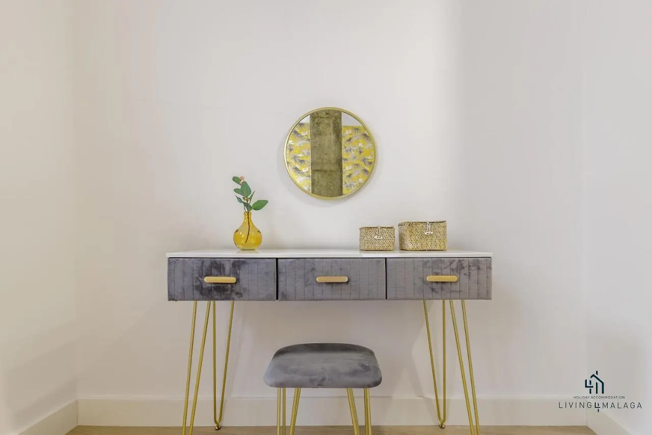 Living4Malaga Boho Chic Apartment 0*, מאלגה